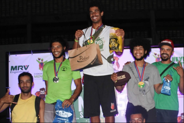17-slackline-speedline2228953E-D9F6-B859-A2F2-AD9392A8E4F7.jpg