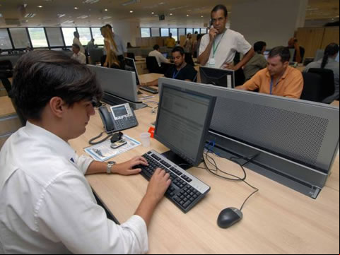 Primeiro dia de</p>...</div>

 

 

<div class=